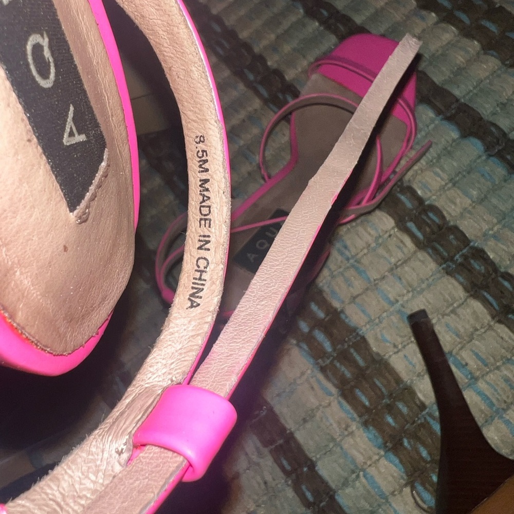 Aqua Women's Barbie Pink Sandals - Picture 6 of 6